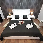 Luxury Konukevi Zadar