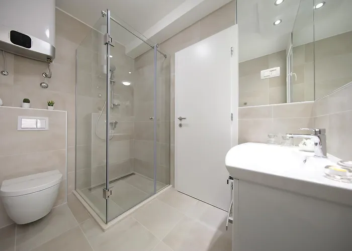 ゲストハウス Luxury 4*